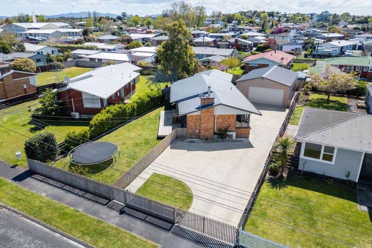 20 Larnach Street St Andrews_17
