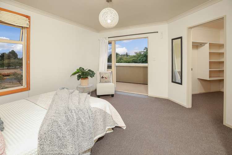 130 Holmwood Drive Ngahinapouri_13