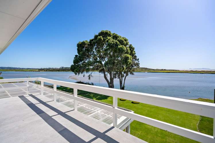 281 Cove Road Waipu_12