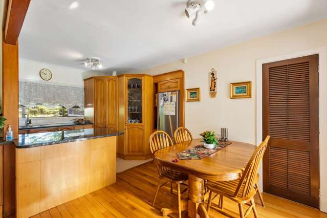 81 Awaroa Road Sunnyvale_1