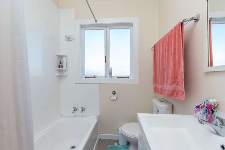 728 Richardson Road Hillsborough_13