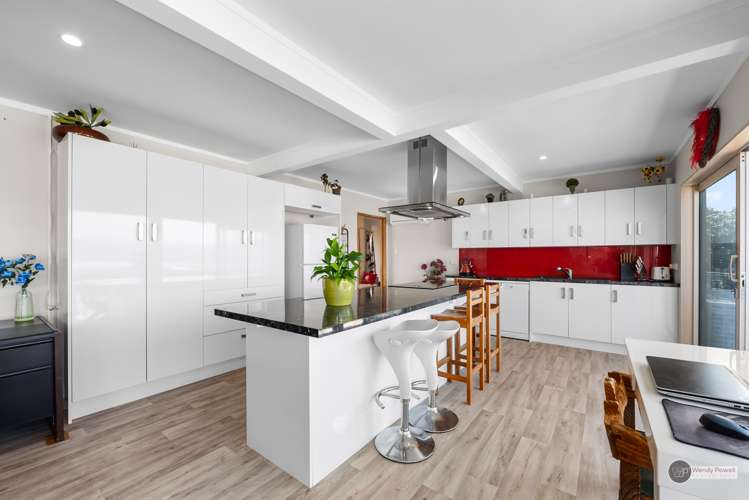 11 Chestnut Grove Maungaraki_5