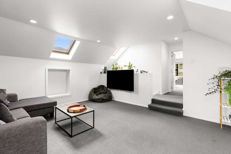 57 Nichol Street Lake Hawea_11