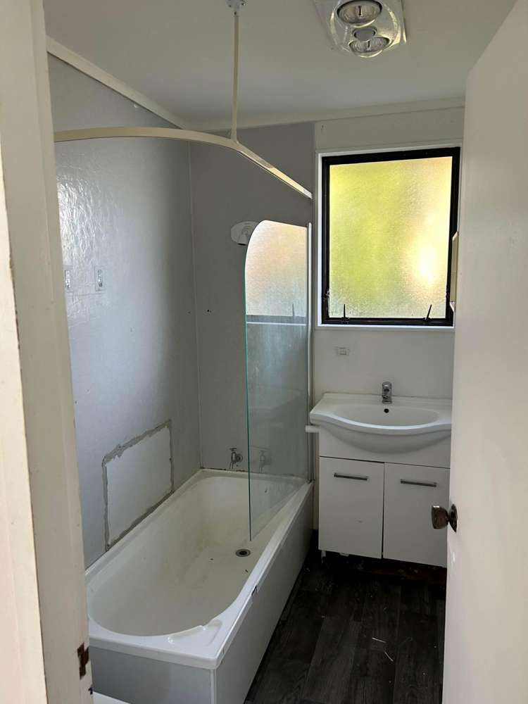 1/19 Old Wairoa Road Papakura_5