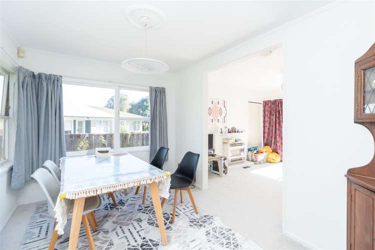 59 Resthill Crescent Glenview_6