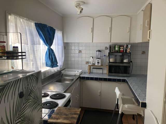 3/92 Kenderdine Rd 10695_2