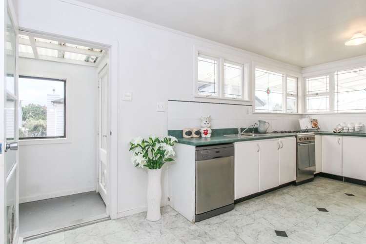 24 Fontenoy Street Mount Albert_11