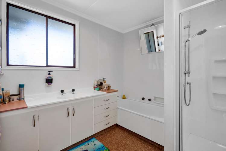 14 Trelawney Crescent Westown_14