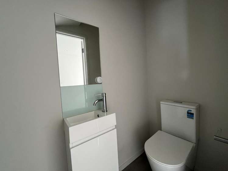 5/137 Hall Avenue 10683_3