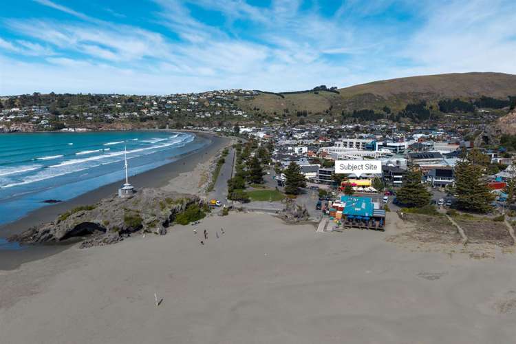 22A & 22B Esplanade Sumner_8
