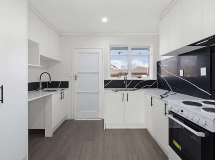 2/24A Vine Street Mangere East_9