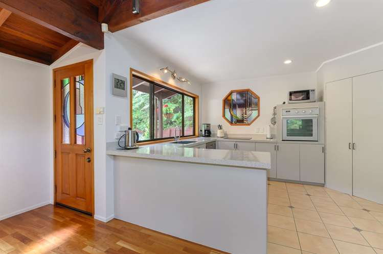 2/57 Pupuke Road Birkenhead_27