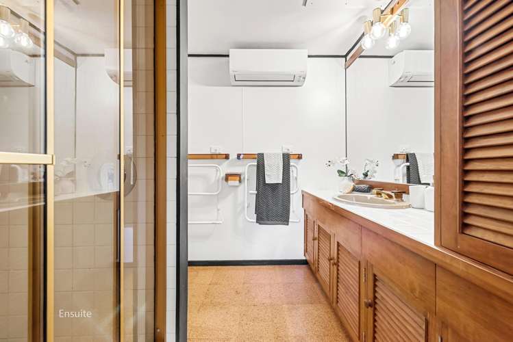 8 Freemans Way Pinehaven_11