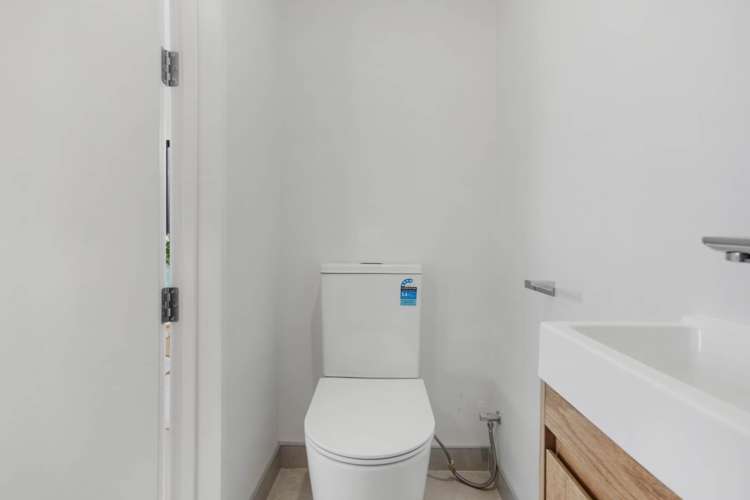 Lot 6/15 Locket Road Glenfield_18