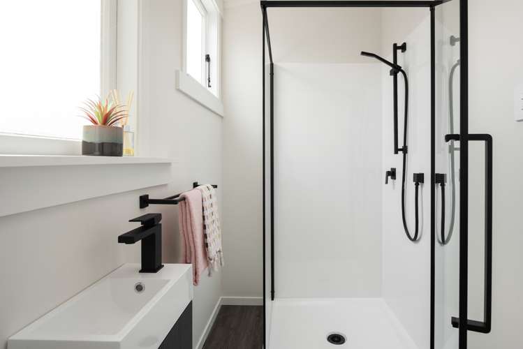 1 Dillons Point Road Islington_16