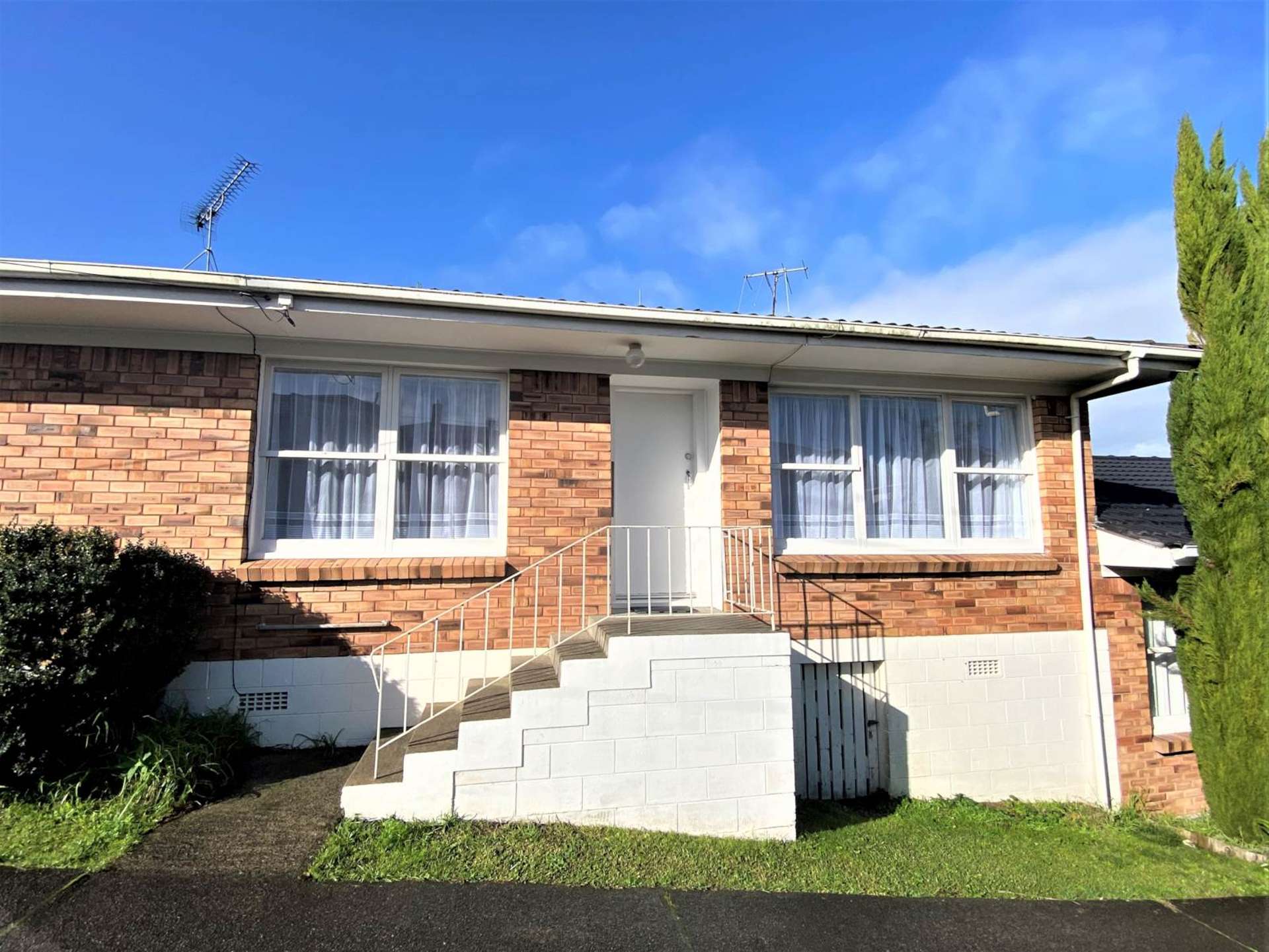 2/242 Onewa Road Birkenhead_0