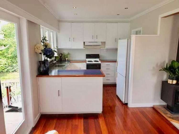 8 Mcmillan Avenue Kamo_6