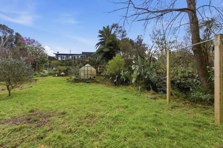 82 Wairau Road Oakura_24