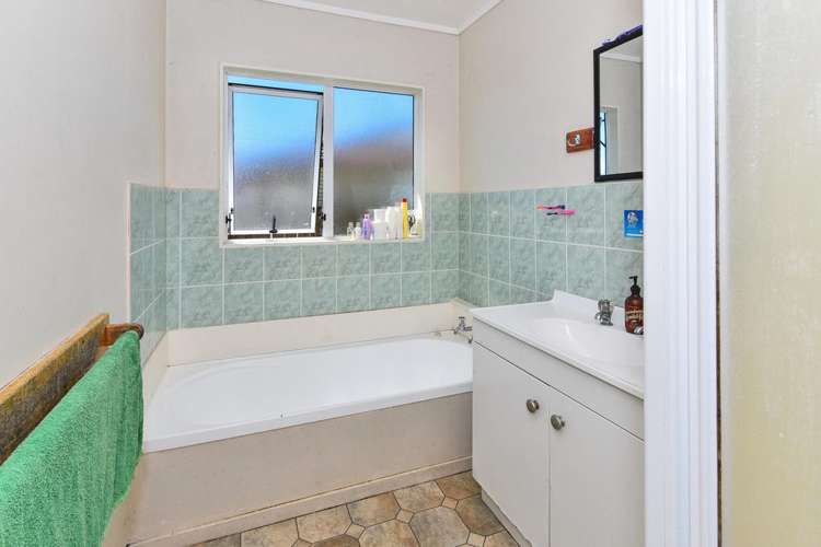 2/24 Templeton Place Clendon Park_7