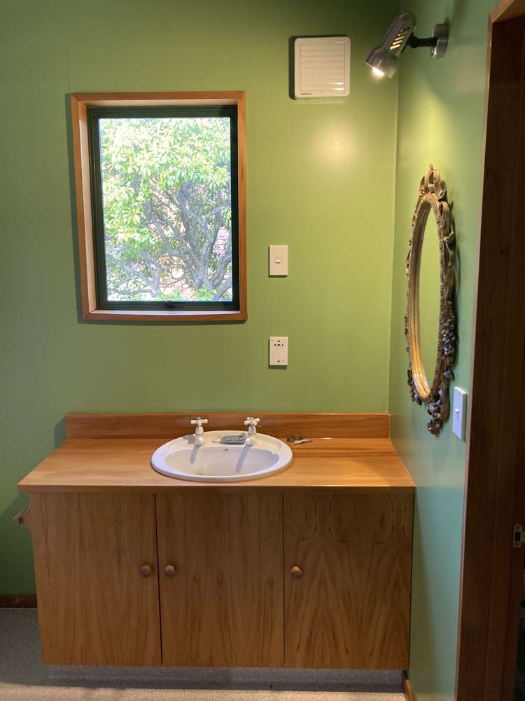 57 Gunn Road Albert Town_12