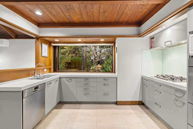 2/12 Penzance Road Mairangi Bay_23