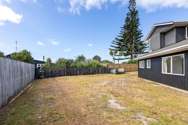 16A Karaka Street Otaki Beach_28