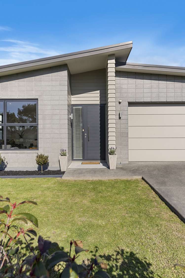 35 Kahawairahi Drive Beachlands_19