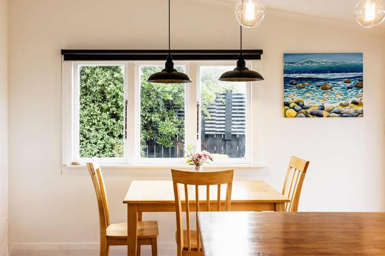 169 Surrey Street St Clair_9