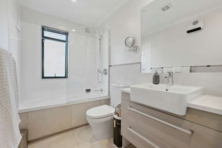 31 Haddington Drive Flat Bush_12