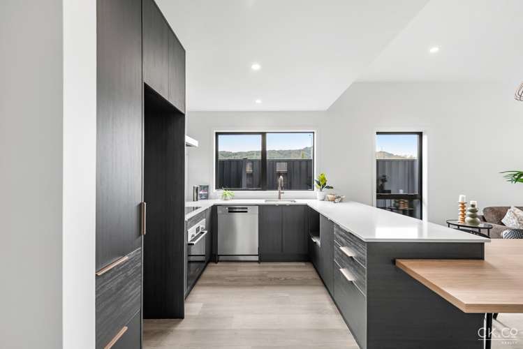 35a Pine Avenue Upper Hutt_11