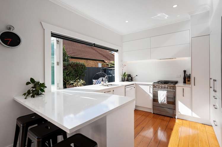 24 Queensway Three Kings_6