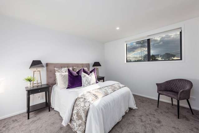 2/10 Yeovil Road Te Atatu Peninsula_4