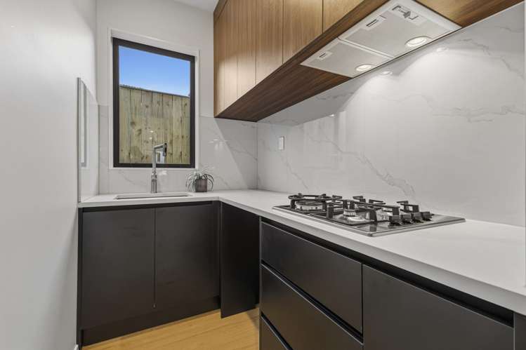 2 Matatahi Road Flat Bush_5
