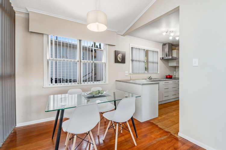 39 Totaravale Drive Totara Vale_4