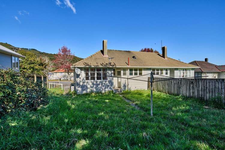 4 Reuben Grove Naenae_13