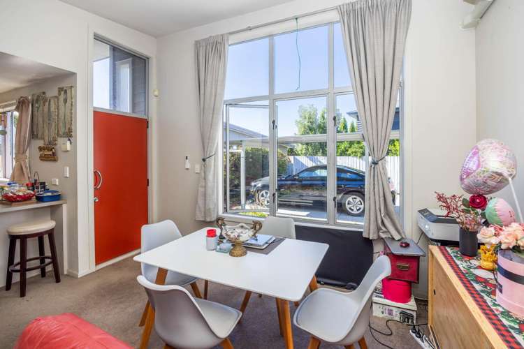 37D Jones Crescent Melville_13