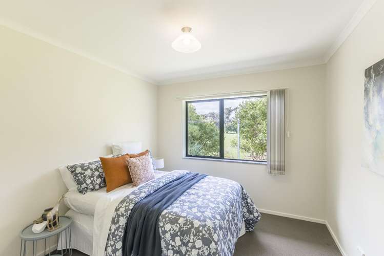 84 The Drive Paraparaumu Beach_20