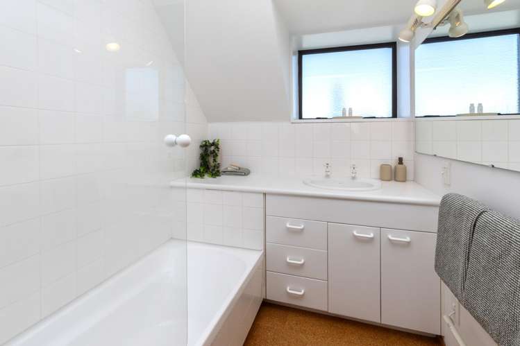 3 Kent Lodge Avenue Avonhead_16