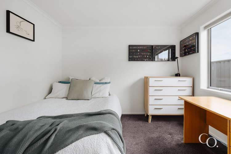 36 Arbuckle Road Frimley_17