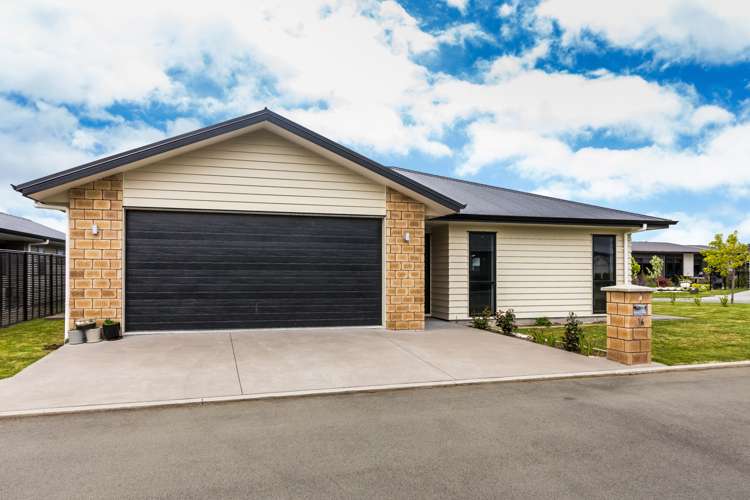 16 Noumea Drive Rangatira Park_1