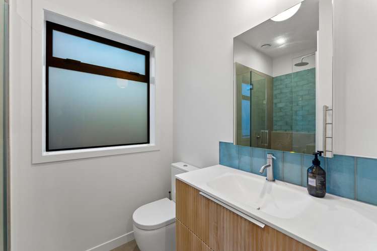 94 Amreins Road Waitakere_19