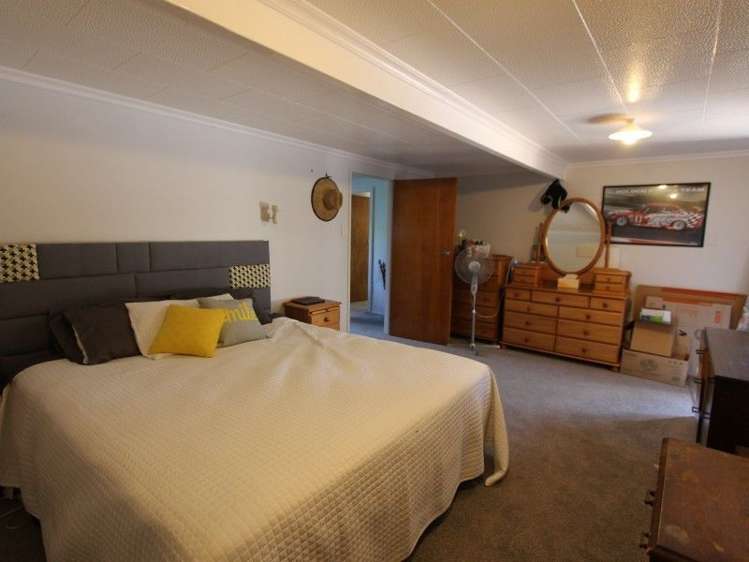 15 Puriri Street Hilltop_14