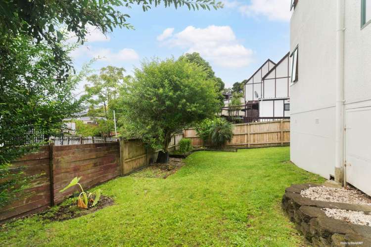 2/6 Wilkinson Way Browns Bay_21