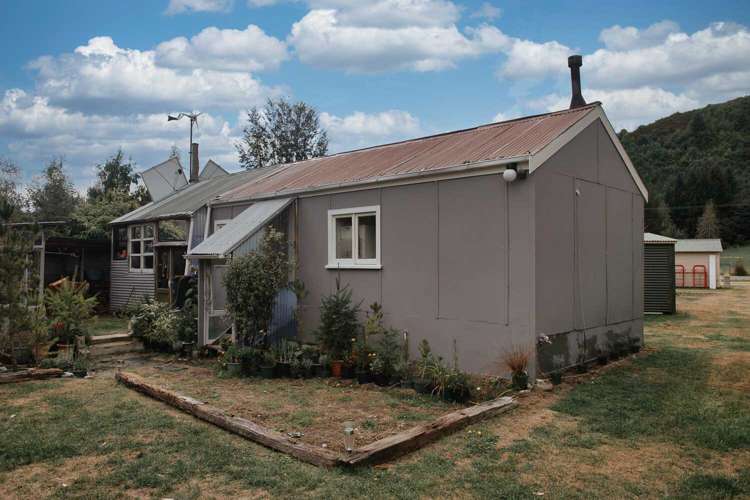 23a Hythe Street Lumsden Surrounds_0