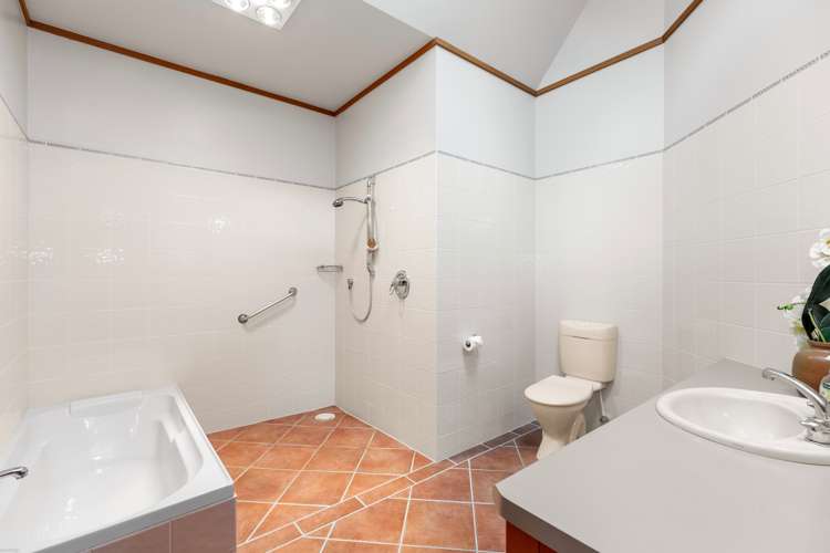 5 Sissinghurst Court Bethlehem_13