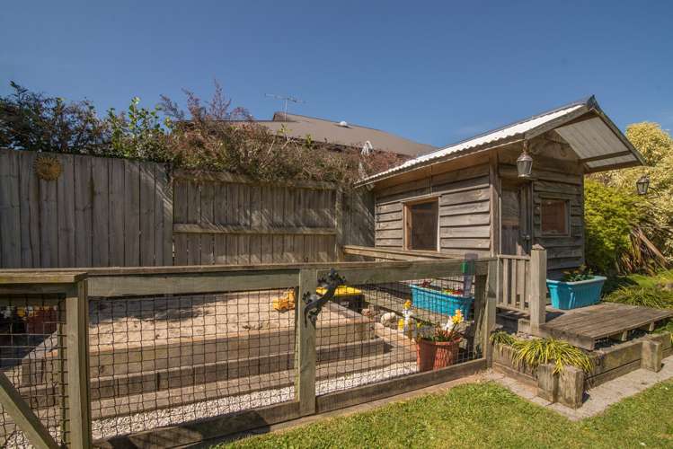 15 Devoy Drive Owhata_2