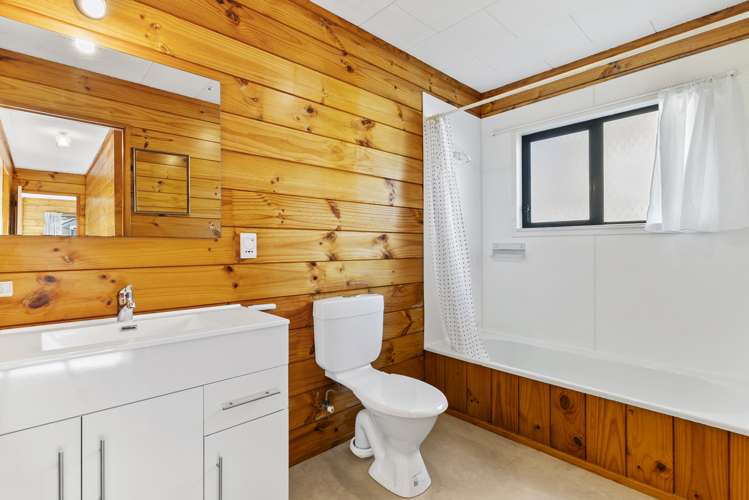 10 Eastern Beach Road Eastern Beach_15