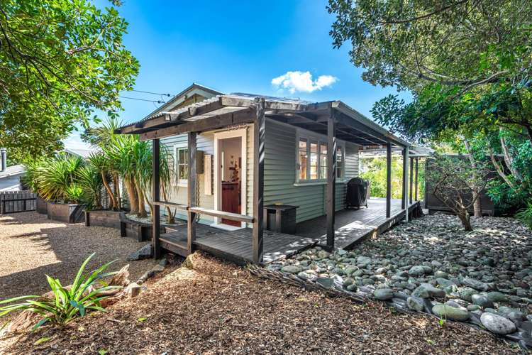 40 Whakarite Road Ostend_17