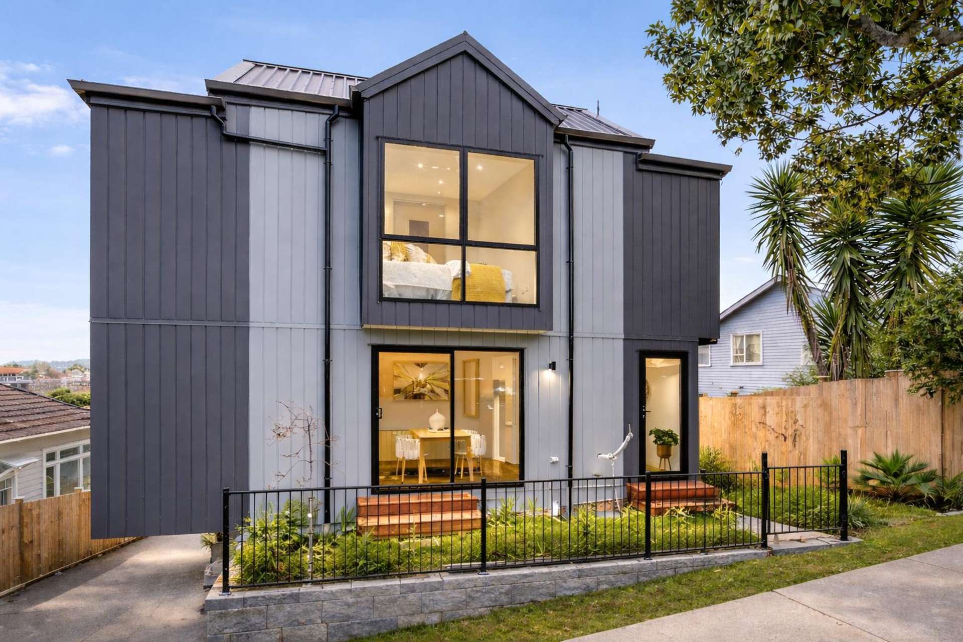 1,2,4/26 Huapai Street One Tree Hill_0