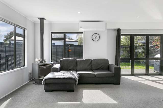 7 Abbey Way Rangatira Park_1